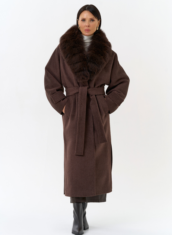 Женское утепленное пальто с отделкой из меха песца