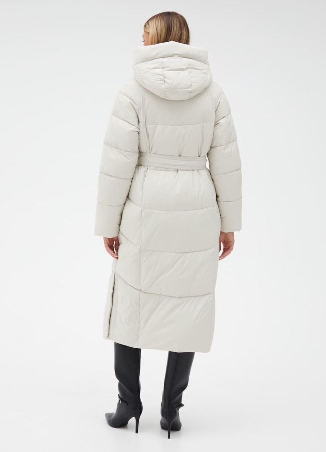 Женский светлый пуховик с капюшоном и поясом модель № 31124 в рассрочку