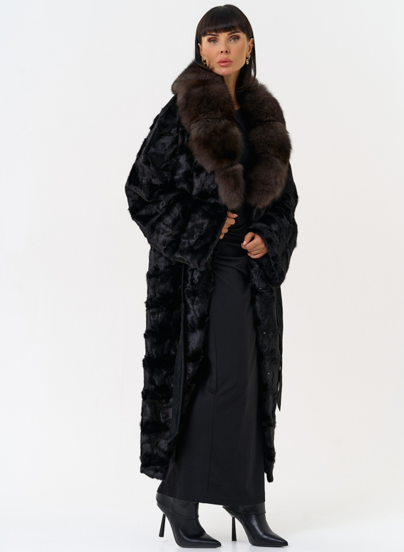Женская шуба из меха норки с воротником из меха песца
