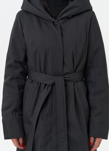 Пальто женское утепленное с эффектом жатой ткани фото