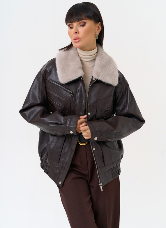 Женская утепленная куртка из эко кожи с воротником из эко меха