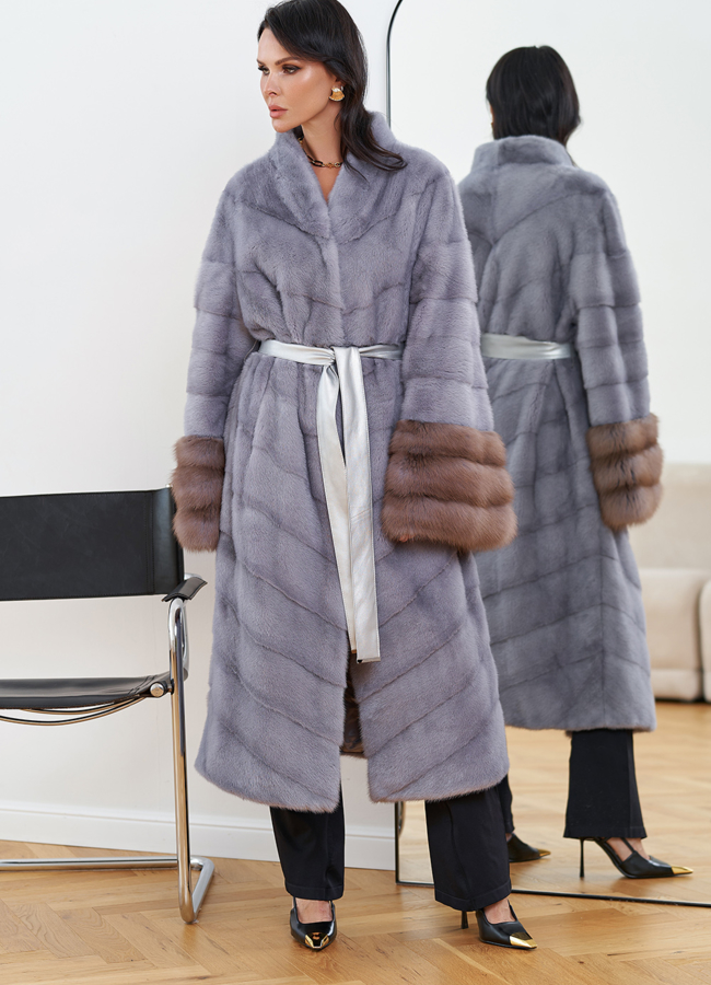 Женская шуба из меха норки с отделкой из меха куницы модель № 30678 в кредит