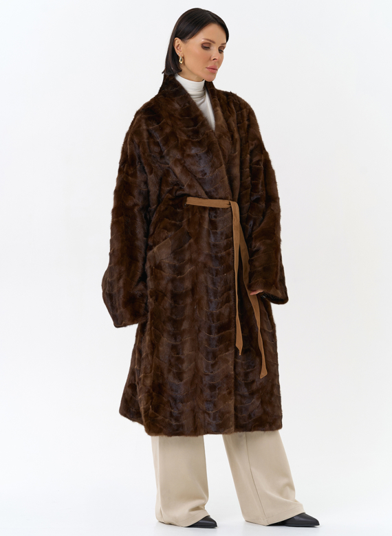 Шуба из меха норки с поясом