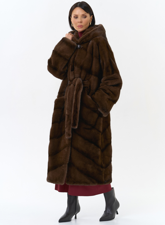 Шуба из меха норки с капюшоном