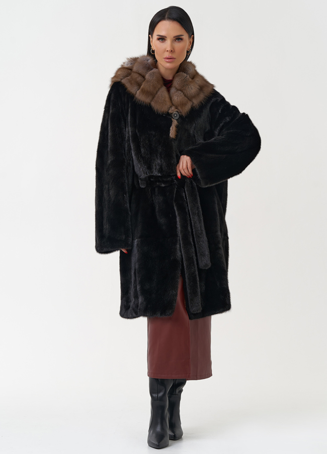 Норковая шуба с капюшоном из меха куницы модель № 30480 универмаг малина