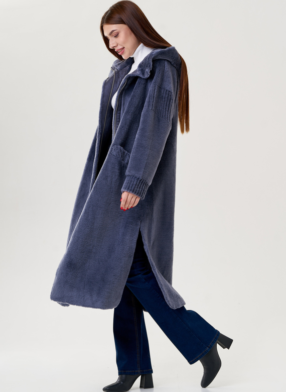 Женское пальто из шерсти с капюшоном 