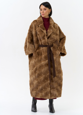 Шуба из меха норки с английским воротником