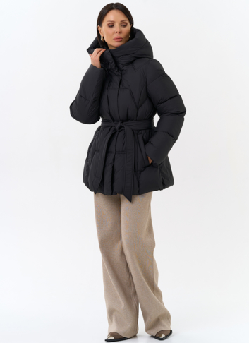 Женский пуховик с поясом
